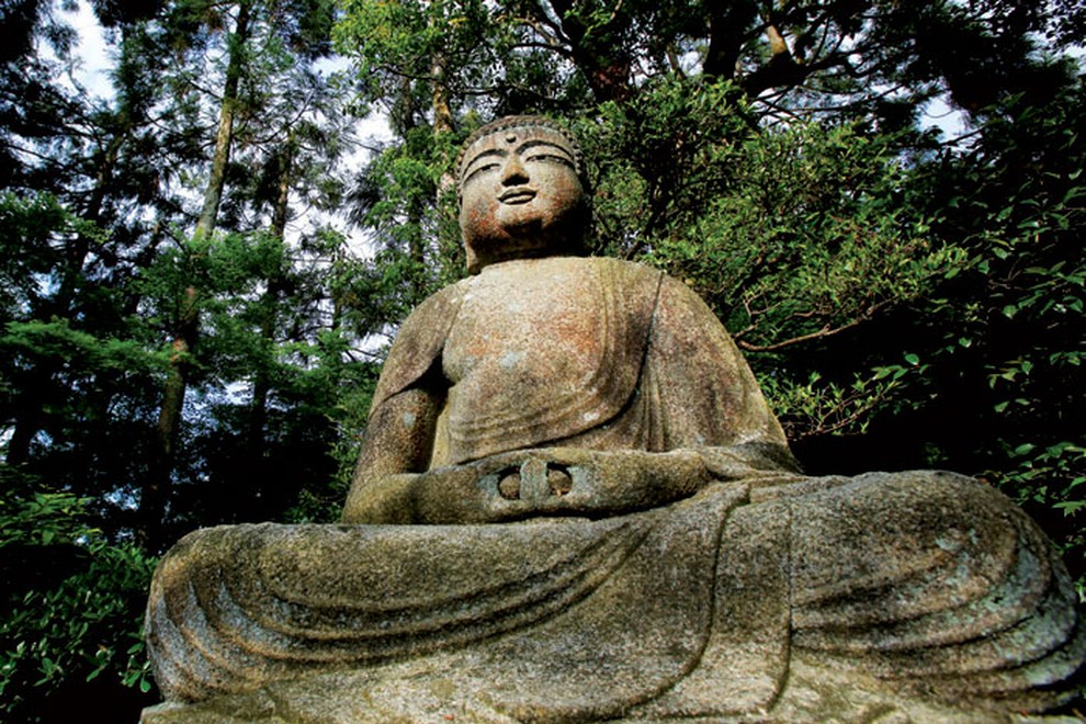 Eden od tisočih kipov Bude v Kjotu, mestu tisočih templjev.
