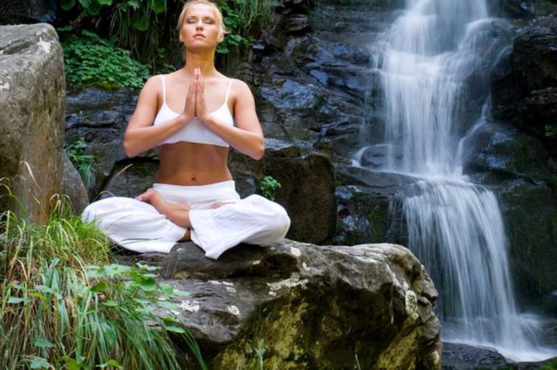 Filozofija Iyengar joge temelji na zavedanju telesa (foto: Shutterstock)