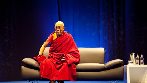 Video: Predavanje Dalajlame: Kako ohraniti duševni mir?  