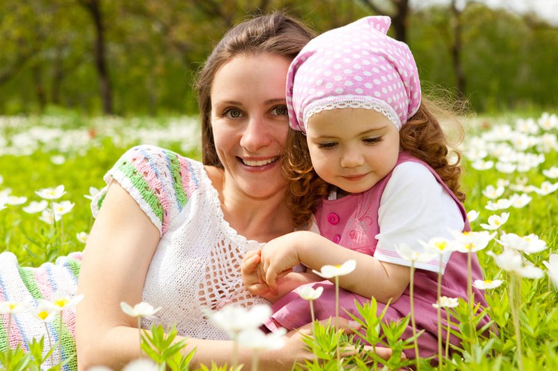 Kako postati otroku prvi terapevt (foto: Shutterstock)