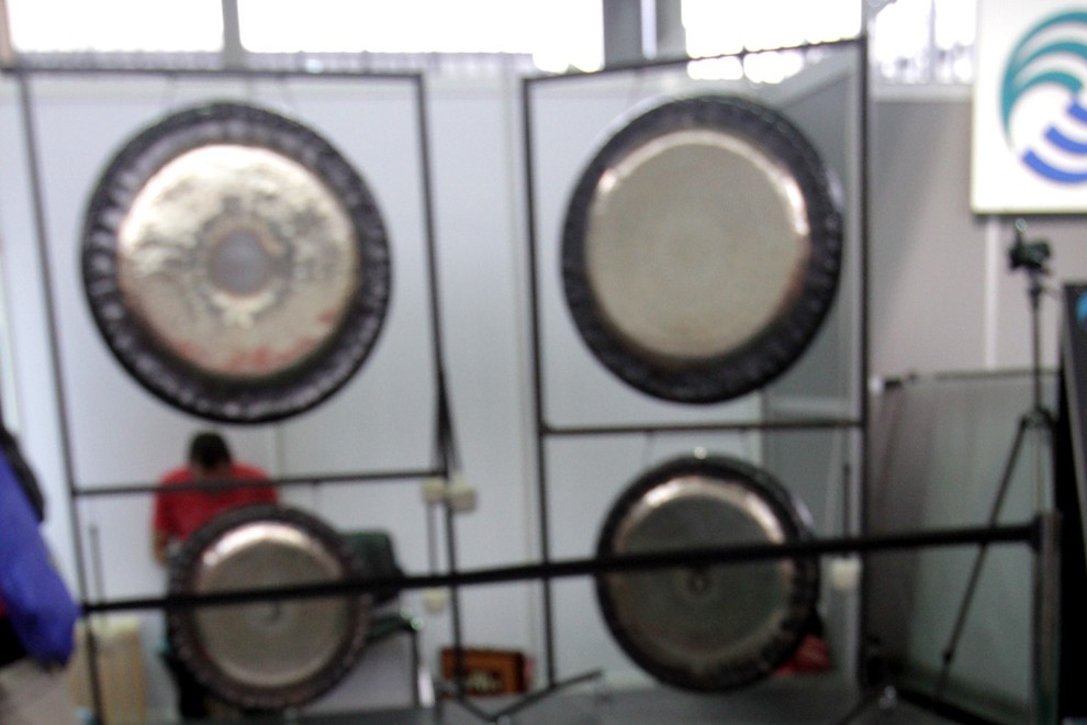 Mogočna zvočna harmonija planetarnih gongov.