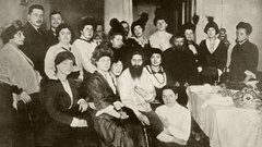 Rasputin v središču - bradač z magnetičnim pogledom