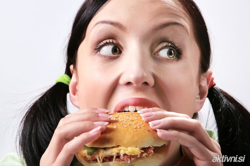 Kako se odpovedati čustveni hrani? (foto: Shutterstock)