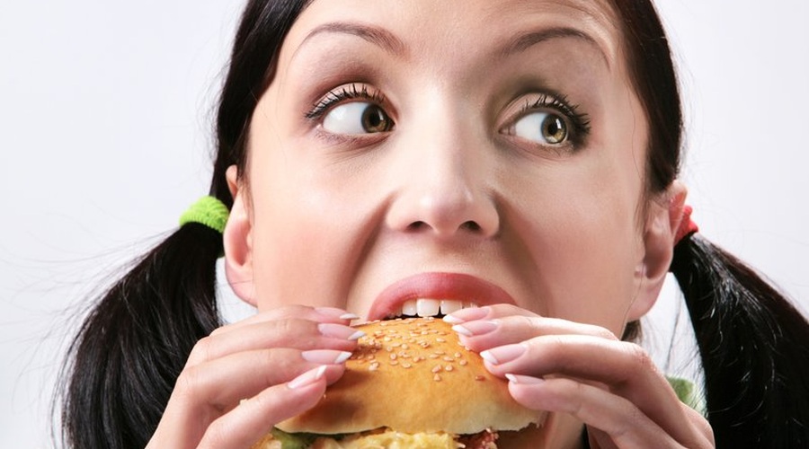 Kako se odpovedati čustveni hrani? (foto: Shutterstock)