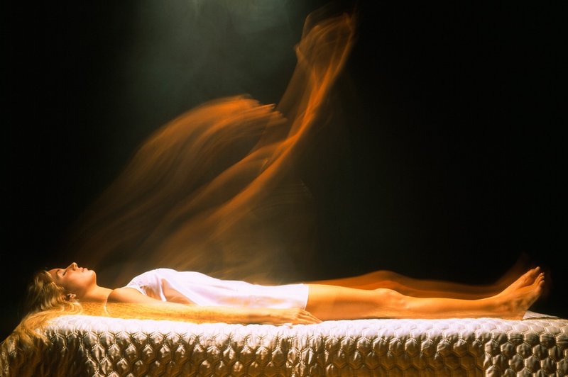 Ruski znanstvenik fotografiral dušo, ki je zapustila telo (foto: Profimedia)