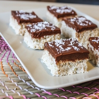 Veganski recept: Bounty rezine (recept Eve Žontar)