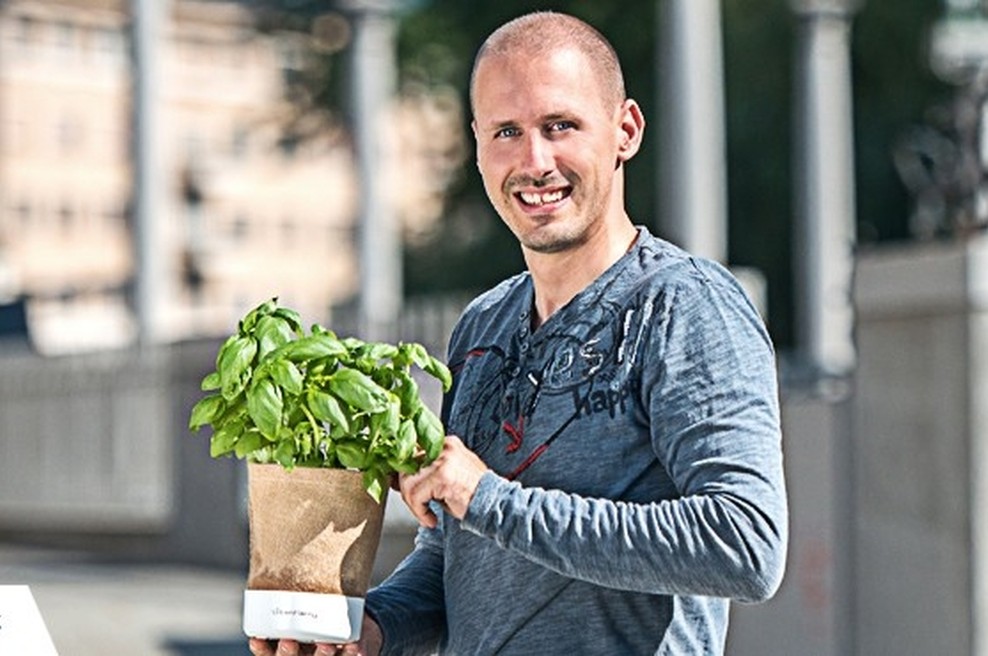 Vertikalni vrtiček na dosegu roke! (foto: SPAR)