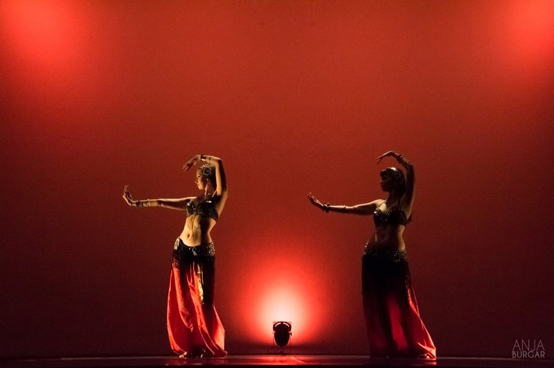 Hamsa, pet elementov orientalskega plesa (foto: pr material)