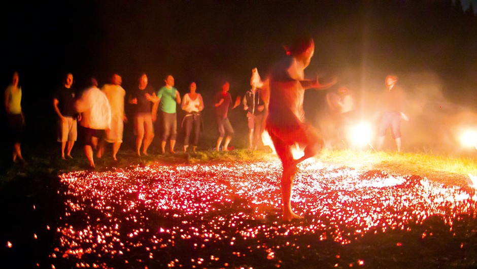 Ples po ognju: Let na krilih ognjene zavesti (foto: Klemen Brumec)