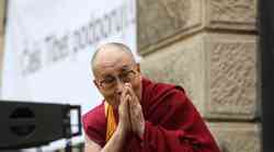Dalajlama: »Zgraditi moramo mir v sebi«