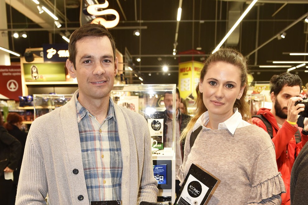 Pod blagovno znamko Iconis Specialty Coffe sta podpisana Valentina Radič in Gregor Gazvoda.