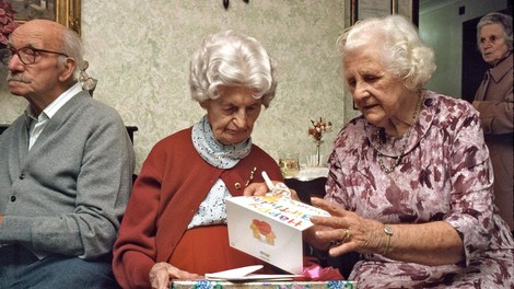 Ljubezenski nasveti 100-letnic