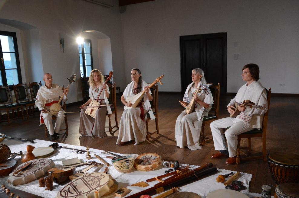 Slavnostni koncert ansambla Vedun (28. marec) (foto: Ansambel Vedun)
