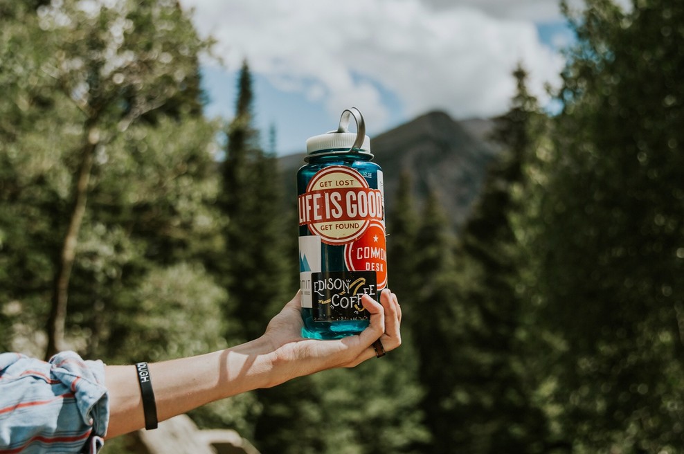 Naj bo danes lahek dan, rešen vsaj ene odvečne teže (foto: Unsplash.com)