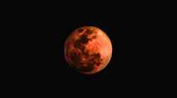 Prihaja najdaljši (krvavi) lunin mrk v tem stoletju (27. julij)