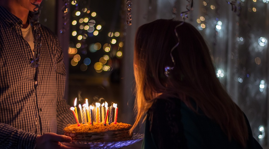 Vodnarji praznujejo. Kako jih presenetiti? (foto: Unsplash.com)