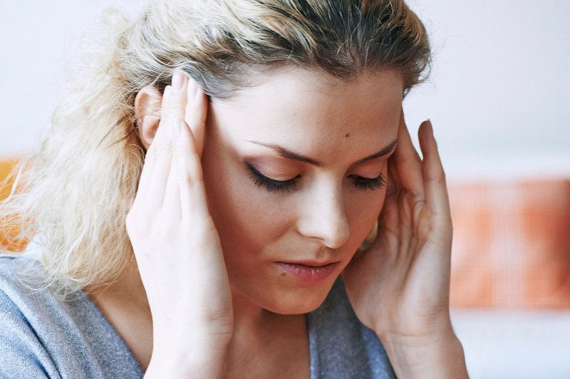 Samo-masaža, ki odpira sinuse in zdravi glavobol (foto: Profimedia)