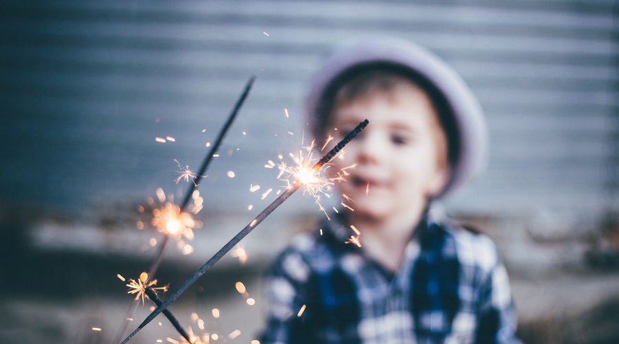 Kako otroku pomagati, da ohranja stik s seboj? (foto: Unsplash.com)