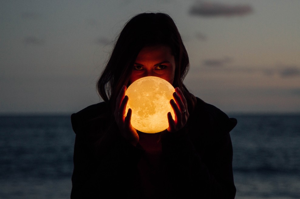 Super polna luna v tehtnici (21. 3.) (foto: Unsplash.com)