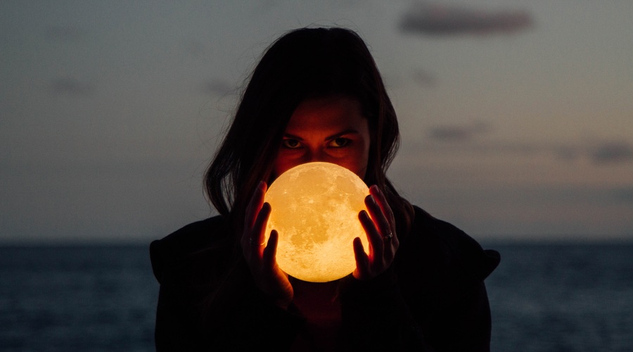 3 znamenja, ki bodo najbolj intenzivno občutila polno luno (foto: Unsplash.com)