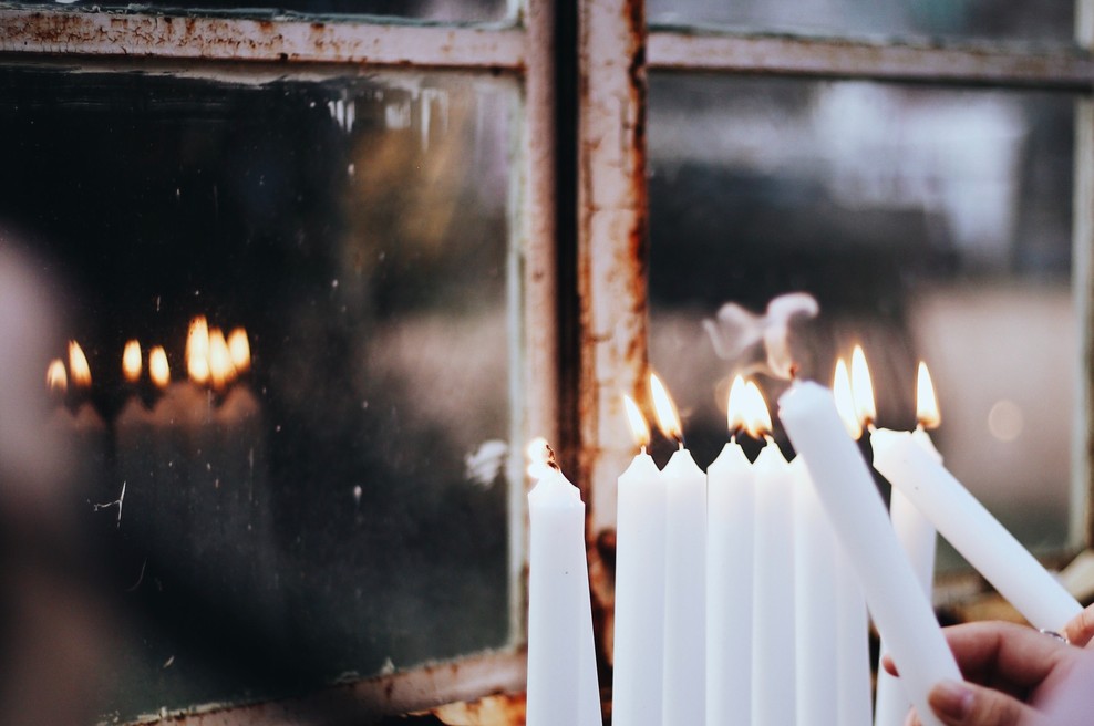 Ritual ob mlaju: Opustite vse, kar vam ne služi več (foto: Unsplash.com)