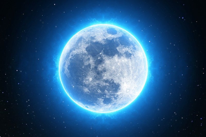 Prihajata polna luna v raku + lunin mrk (foto: pixabay)