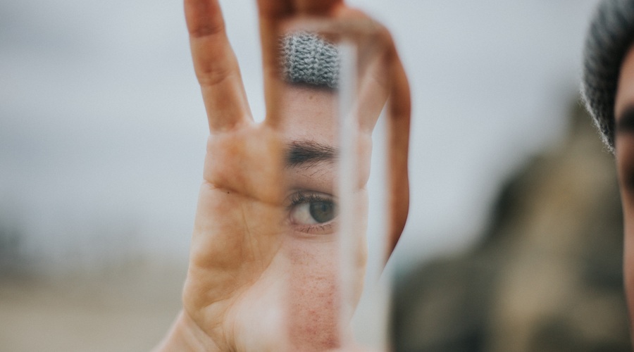 Kako obvladovati svoj čustveni spomin? (foto: Unsplash.com)