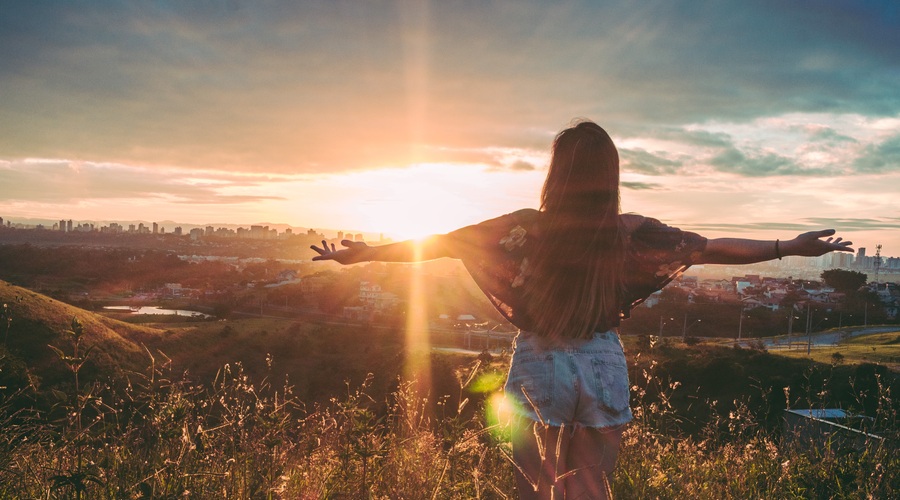 Sporočilo za današnji dan: Nehaj se bojevati! (foto: Pexels)