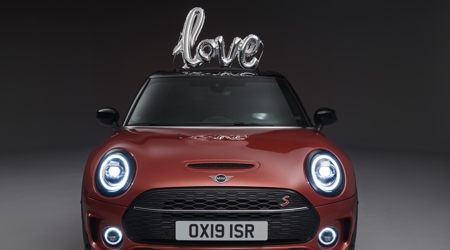 Do nakupa električnega avtomobila sedaj tudi preko spleta (foto: promocijski materiali)