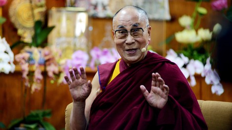 Dalajlama: Kaj nam je pokazala epidemija koronavirusa?