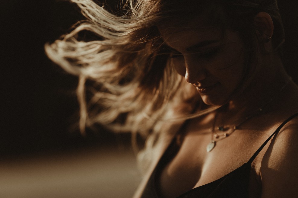 Najdite si hobije z globljim smislom, kot je nakupovanje (takšne, ki hranijo vašo dušo) (foto: Unsplash.com)