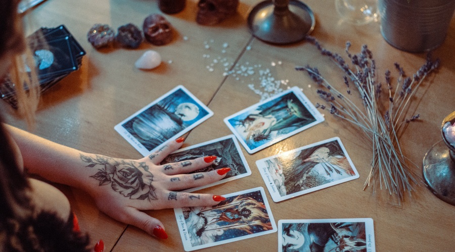 Tedenski horoskop od 19. do 25. 10. 2020 (foto: pexels)
