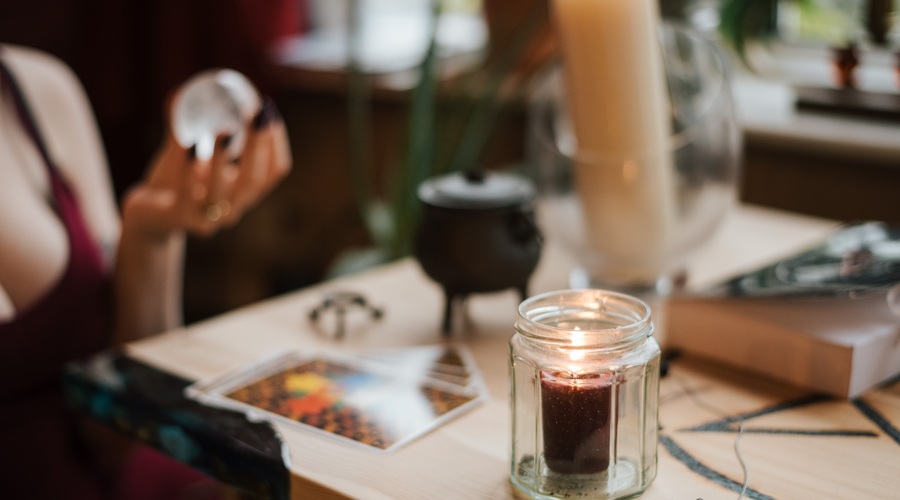 Poglejmo si astro napoved za ta teden (foto: pexels)