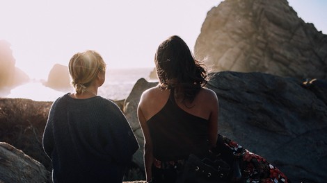 POGOVOR je za človeka bolj pomemben kot obleka (pesem A. Rozman Roza)