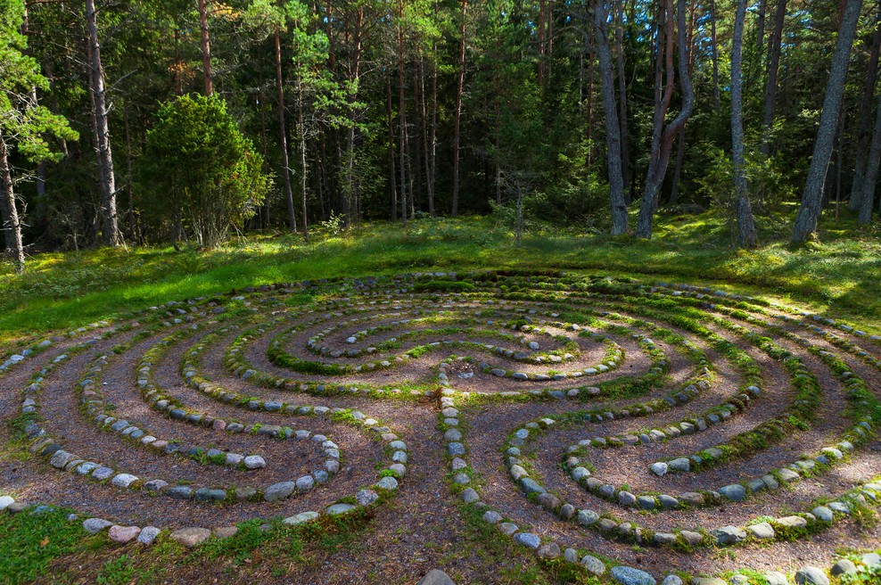 Vabilo na retreat ob POLETNEM SOLSTICIJU |19. junij 2021 - 20. junij 2021 (foto: shutterstock)