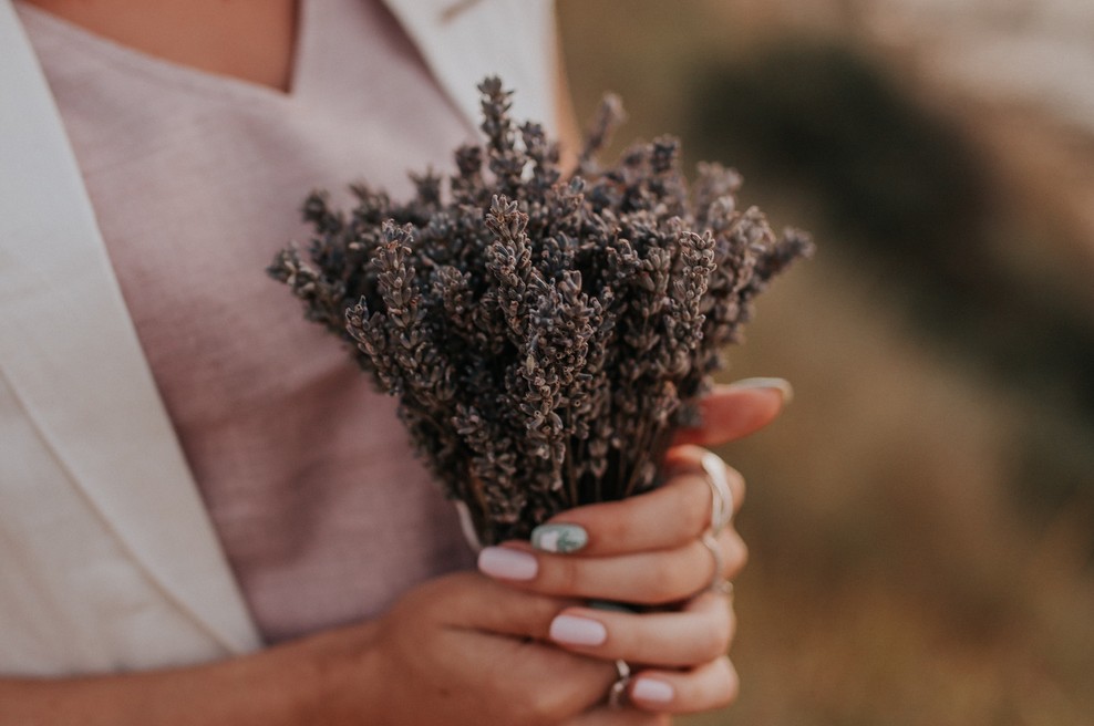 Kaj pa, če bi letošnje poletje preprosto posvetili temu, da bi se imeli bolj radi? (piše: Tanja Skaza) (foto: pexels)