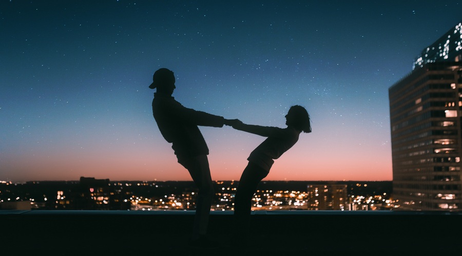 Ljudje počnemo največje neumnosti zaradi navezanosti (foto: pexels)