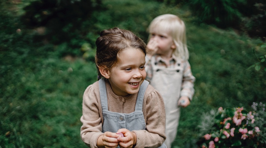 Starši se povezujejo in otroke šolajo doma: Ustvarili smo si nov svet! (foto: pexels)