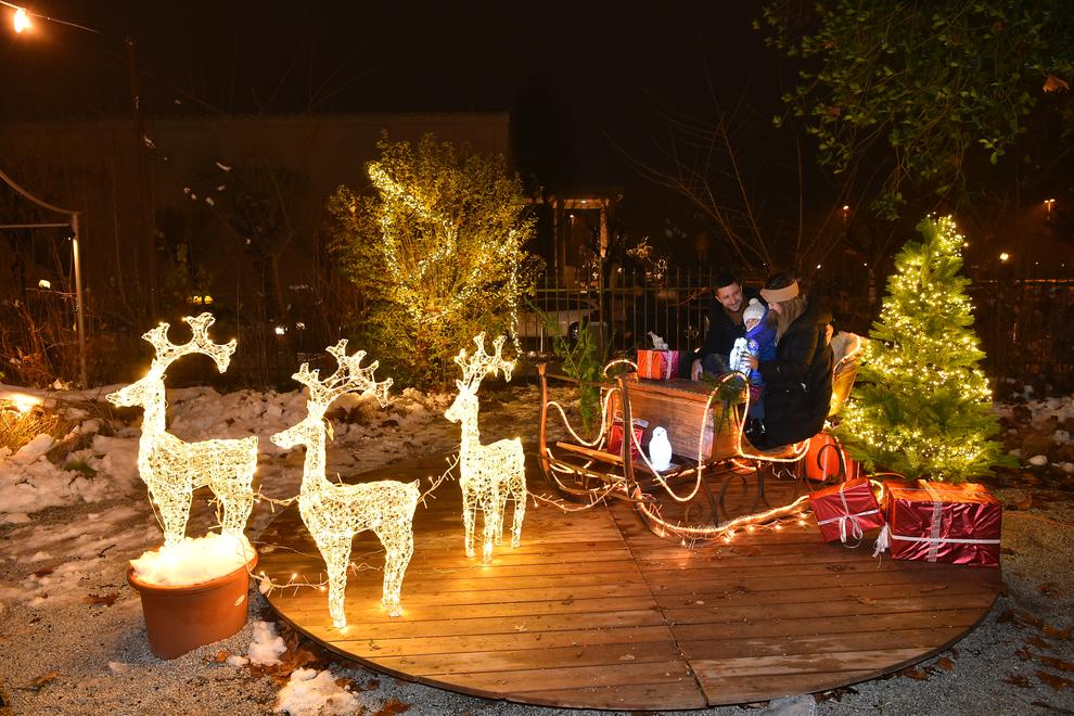 Vstopite v pravo praznično doživetje na Vrtu Lili Novy!