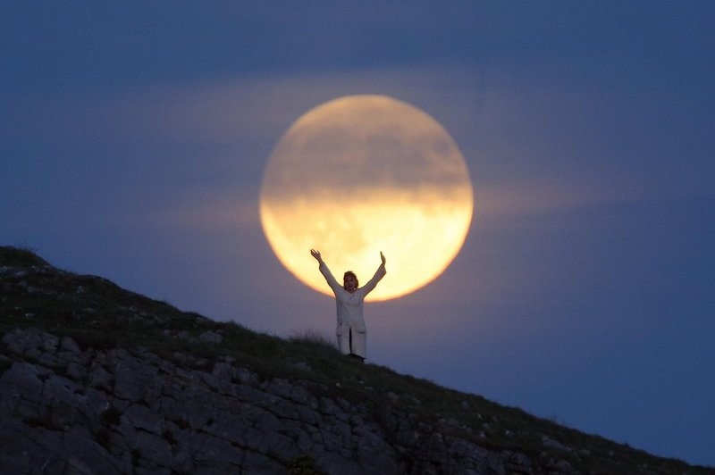 Astrologinja: "Polna luna v raku je močna, čustevna in prečiščevalna" (foto: profimedia)