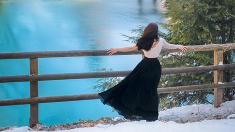 To je kljub vsemu sveti čas. Bodite potrpežljivi. Boljši časi prihajajo.