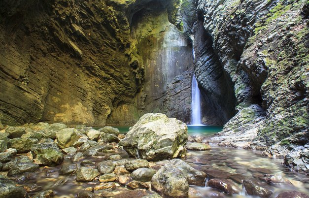 SLAP KOZJAK Slap Kozjak pri Kobaridu brez težav označimo za enega najveličastnejših in najčarobnejših slovenskih slapov. Do njega nas nad …