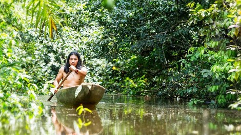 "Domišljate si, da je mogoče živeti v državi denarja in vendarle ohraniti dušo."