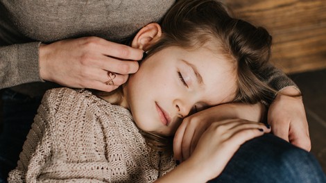 Prenehajte svojim otrokom govoriti, da so PRIDNI