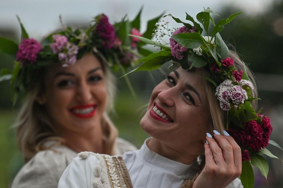 Vabljeni na obredno žensko zdravilno srečanje (foto: profimedia)