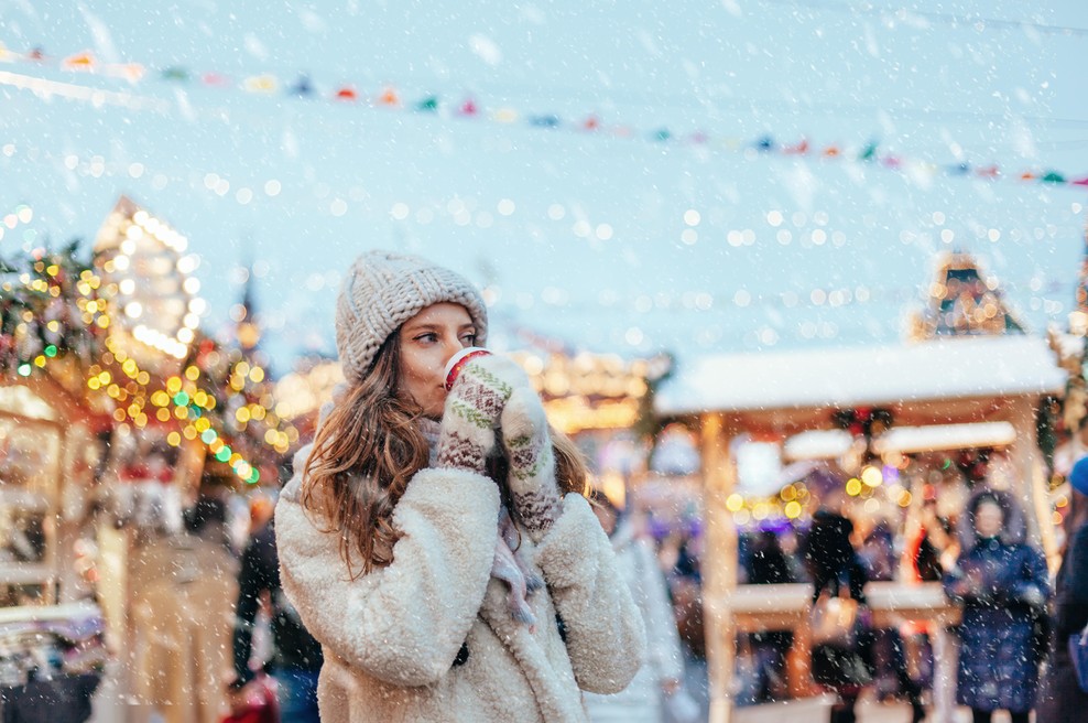 Numeroskop: V prazničnih časih bodimo pozorni do vseh, ki se počutijo osamljene (foto: shutterstock)