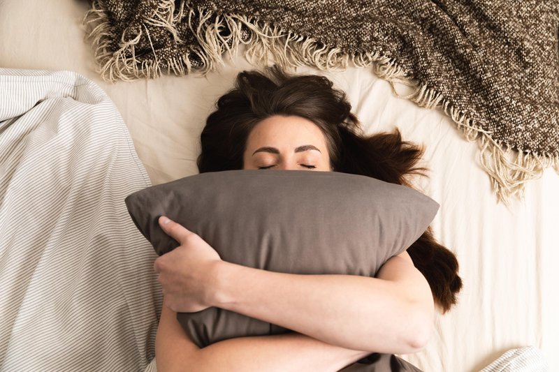 5-minutni psihološki trik, ki vam bo pomagal hitreje zaspati