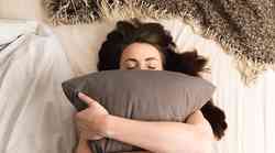 5-minutni psihološki trik, ki vam bo pomagal hitreje zaspati