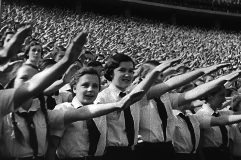 Ženske pod Hitlerjevo zastavo: Tudi nekatere ženske so bile neusmiljene (foto: Viasat World)