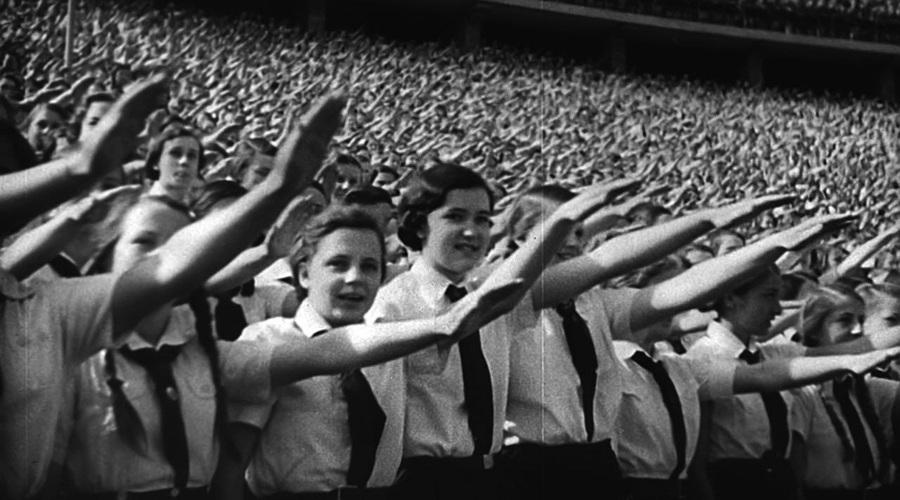 Ženske pod Hitlerjevo zastavo: Tudi nekatere ženske so bile neusmiljene (foto: Viasat World)